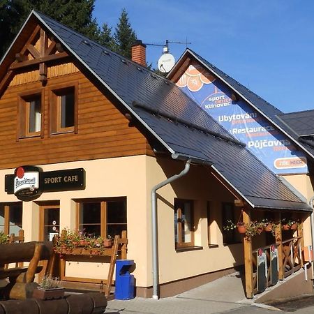Sportcentrum Klinovec Loučná pod Klínovcem エクステリア 写真